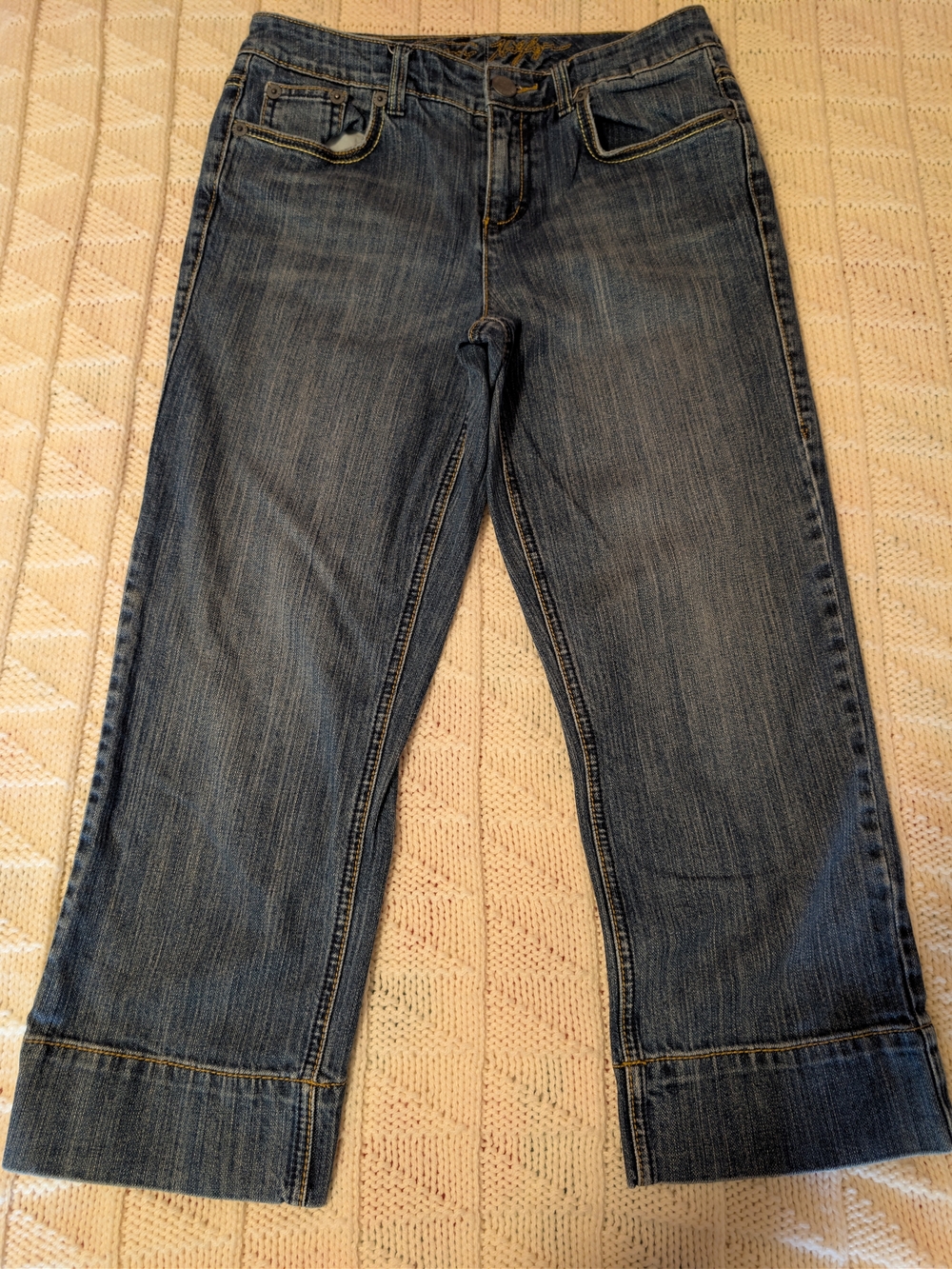 Tommy Hilfiger Women's Cropped Bootcut Jeans in Dark Blue Denim
